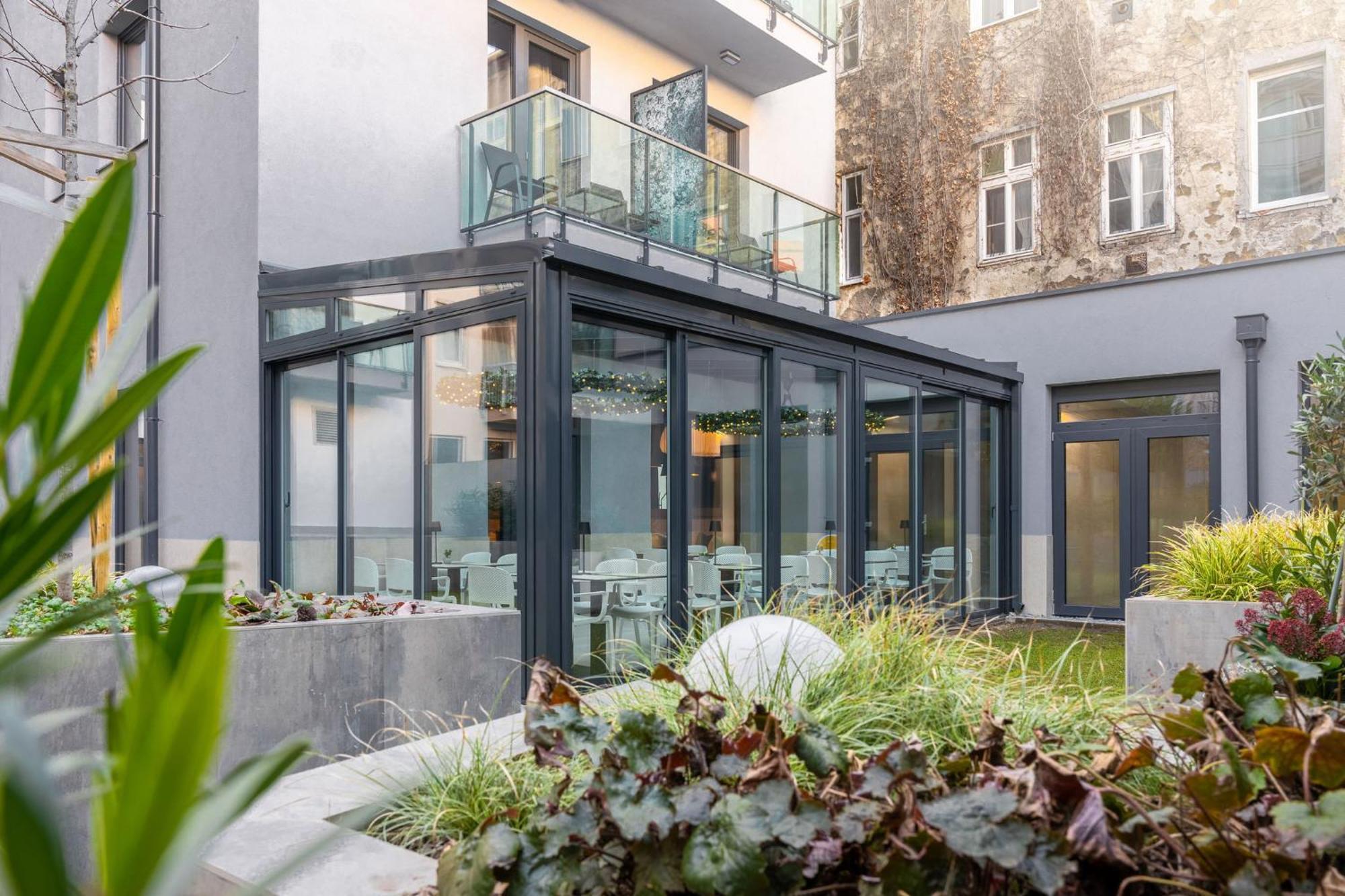 Onyx Luxury Budapest Eksteriør bilde