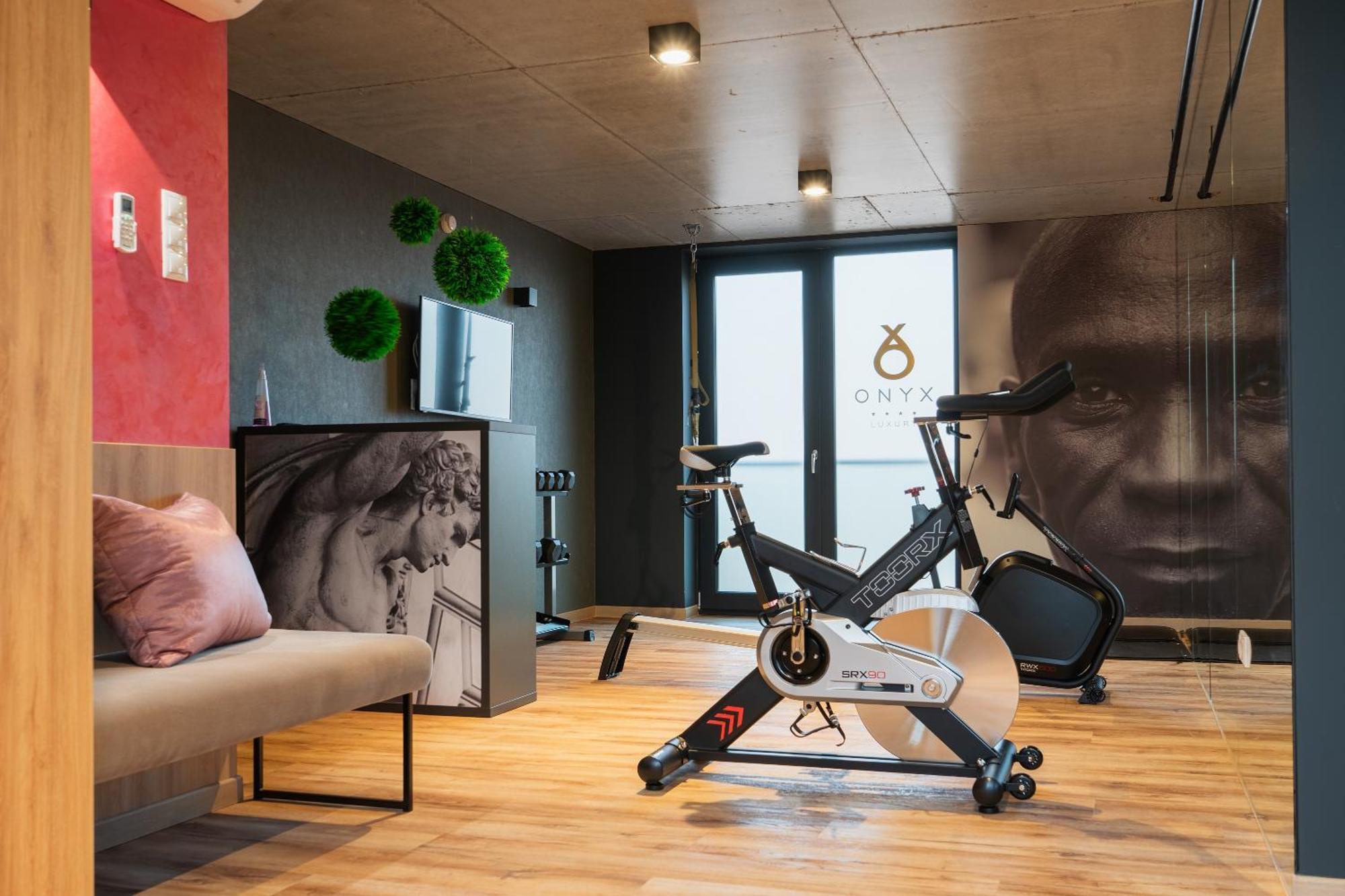 Onyx Luxury Budapest Eksteriør bilde